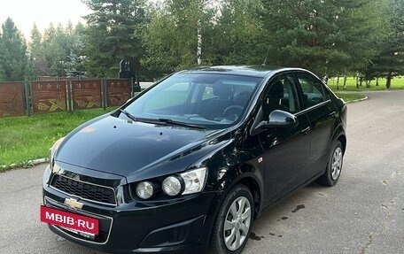 Chevrolet Aveo III, 2014 год, 850 000 рублей, 2 фотография
