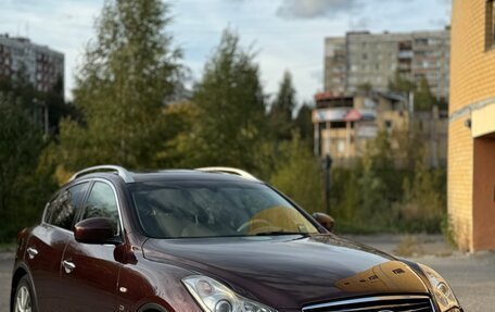 Infiniti QX50 I рестайлинг, 2014 год, 1 450 000 рублей, 28 фотография