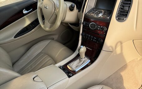 Infiniti QX50 I рестайлинг, 2014 год, 1 450 000 рублей, 33 фотография