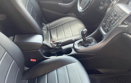 Opel Astra J, 2013 год, 850 000 рублей, 8 фотография