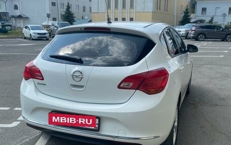 Opel Astra J, 2013 год, 850 000 рублей, 6 фотография