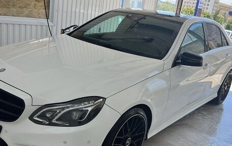 Mercedes-Benz E-Класс, 2015 год, 1 800 000 рублей, 3 фотография