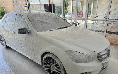 Mercedes-Benz E-Класс, 2015 год, 1 800 000 рублей, 4 фотография
