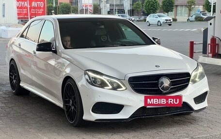 Mercedes-Benz E-Класс, 2015 год, 1 800 000 рублей, 9 фотография