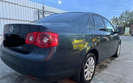 Volkswagen Jetta VI, 2010 год, 450 000 рублей, 3 фотография
