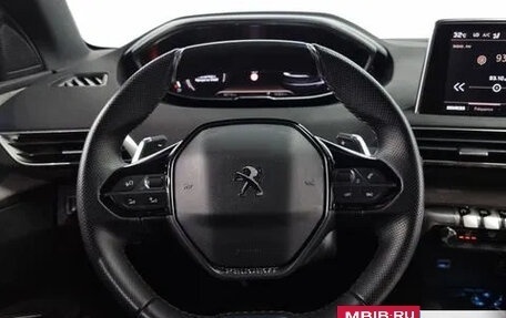 Peugeot 3008 II, 2022 год, 2 300 000 рублей, 13 фотография