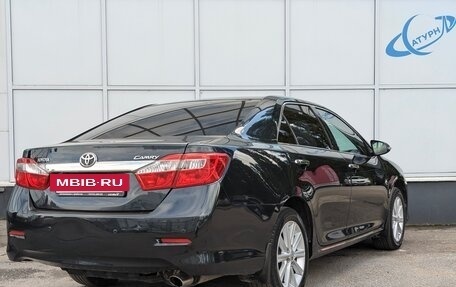 Toyota Camry, 2013 год, 1 800 000 рублей, 6 фотография