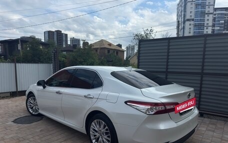 Toyota Camry, 2020 год, 3 000 000 рублей, 4 фотография