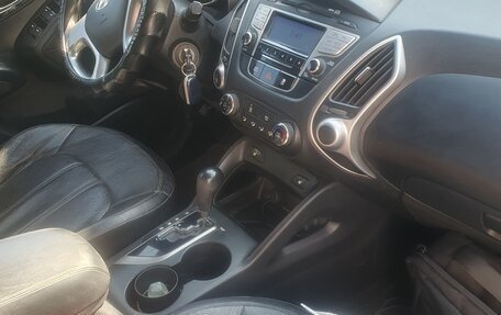 Hyundai Tucson III, 2012 год, 1 100 000 рублей, 5 фотография
