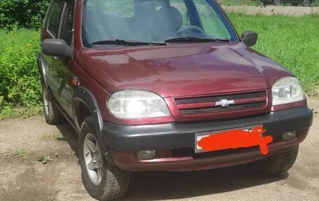 Chevrolet Niva I рестайлинг, 2003 год, 245 000 рублей, 1 фотография