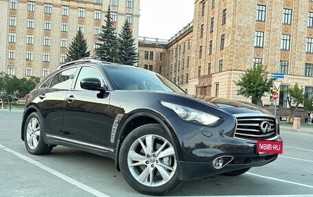 Infiniti QX70, 2015 год, 2 900 000 рублей, 1 фотография
