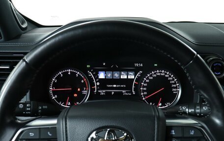 Toyota Land Cruiser, 2023 год, 11 000 000 рублей, 11 фотография