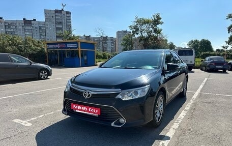 Toyota Camry, 2015 год, 1 900 000 рублей, 7 фотография