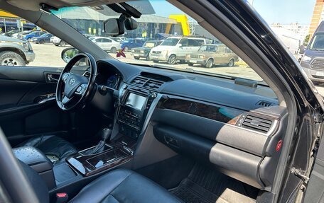 Toyota Camry, 2015 год, 1 900 000 рублей, 14 фотография