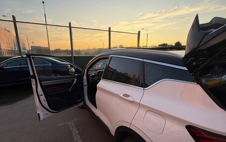 Geely Coolray I, 2023 год, 2 250 600 рублей, 3 фотография