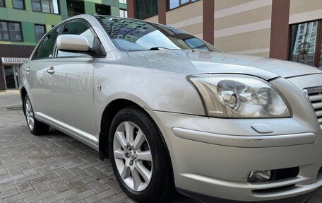 Toyota Avensis III рестайлинг, 2004 год, 599 000 рублей, 28 фотография