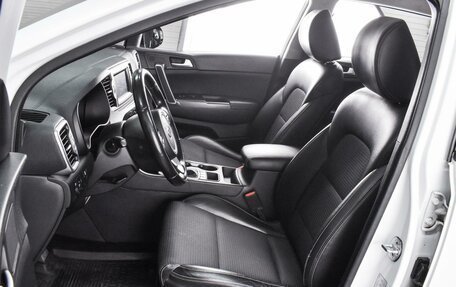 KIA Sportage IV рестайлинг, 2018 год, 2 199 000 рублей, 10 фотография