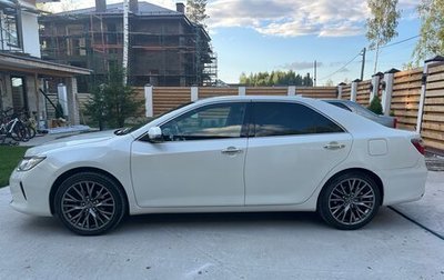 Toyota Camry, 2017 год, 2 350 000 рублей, 1 фотография