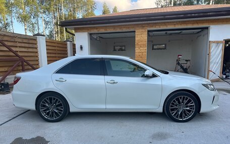 Toyota Camry, 2017 год, 2 350 000 рублей, 2 фотография