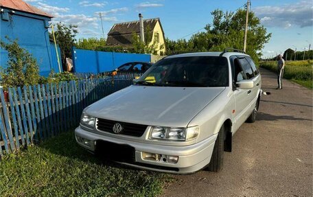 Volkswagen Passat B4, 1994 год, 400 000 рублей, 2 фотография