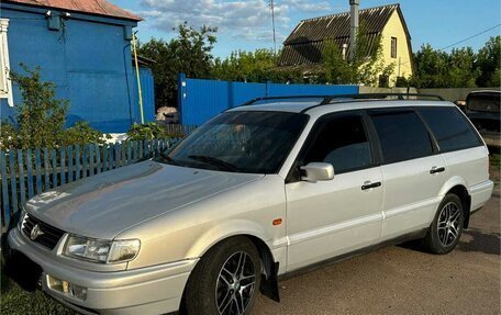 Volkswagen Passat B4, 1994 год, 400 000 рублей, 3 фотография