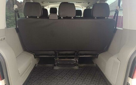 Volkswagen Caravelle T5, 2013 год, 1 900 000 рублей, 13 фотография
