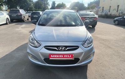 Hyundai Solaris II рестайлинг, 2011 год, 700 000 рублей, 1 фотография