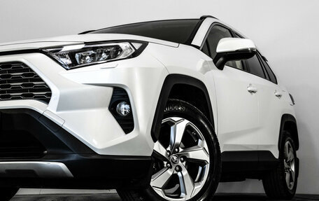 Toyota RAV4, 2019 год, 3 199 000 рублей, 2 фотография