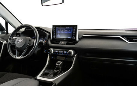 Toyota RAV4, 2019 год, 3 199 000 рублей, 11 фотография