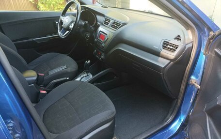 KIA Rio III рестайлинг, 2012 год, 850 000 рублей, 18 фотография
