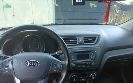 KIA Rio III рестайлинг, 2012 год, 850 000 рублей, 16 фотография