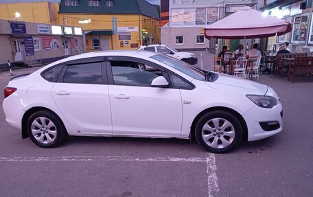 Opel Astra J, 2014 год, 825 000 рублей, 3 фотография