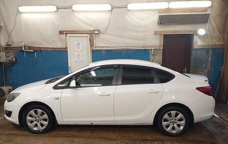 Opel Astra J, 2014 год, 825 000 рублей, 9 фотография