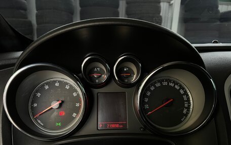 Opel Astra J, 2012 год, 1 180 000 рублей, 28 фотография