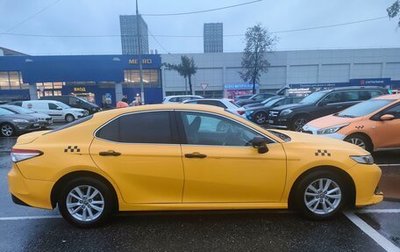 Toyota Camry, 2019 год, 1 650 000 рублей, 1 фотография