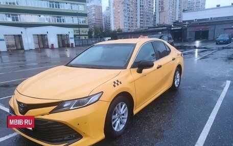 Toyota Camry, 2019 год, 1 650 000 рублей, 8 фотография