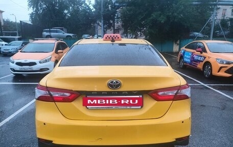 Toyota Camry, 2019 год, 1 650 000 рублей, 7 фотография