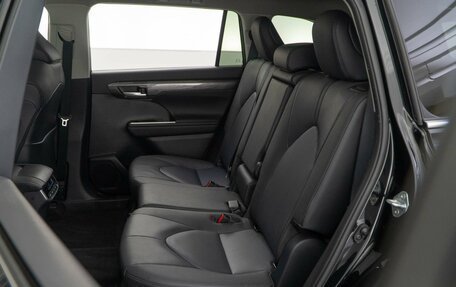 Toyota Highlander, 2024 год, 5 190 000 рублей, 10 фотография
