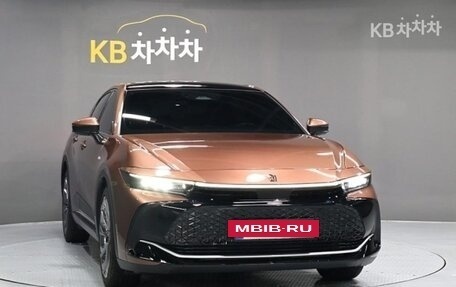 Toyota Crown, 2023 год, 4 500 000 рублей, 2 фотография