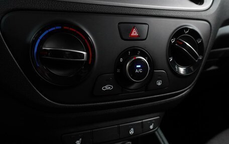 Hyundai Solaris II рестайлинг, 2017 год, 1 299 000 рублей, 15 фотография