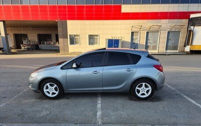 Opel Astra J, 2011 год, 670 000 рублей, 1 фотография