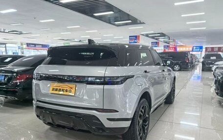 Land Rover Range Rover Evoque II, 2021 год, 2 370 000 рублей, 6 фотография