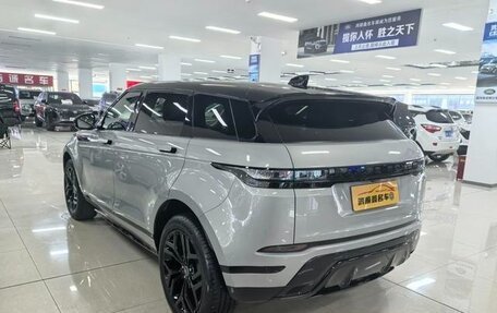 Land Rover Range Rover Evoque II, 2021 год, 2 370 000 рублей, 4 фотография