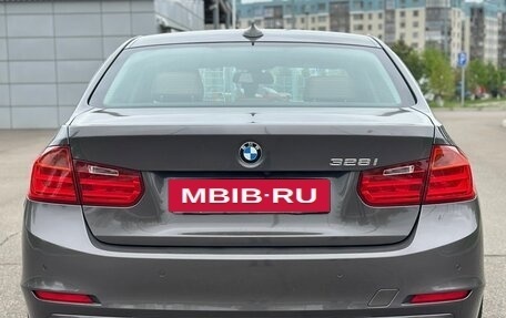 BMW 3 серия, 2011 год, 2 000 000 рублей, 6 фотография