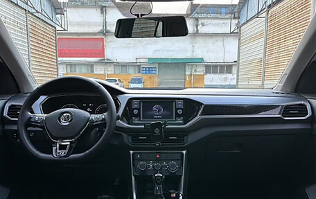 Volkswagen T-Cross I, 2020 год, 1 125 325 рублей, 7 фотография