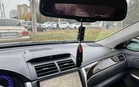 Toyota Camry, 2017 год, 2 300 000 рублей, 13 фотография