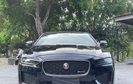 Jaguar XE I рестайлинг, 2022 год, 2 590 000 рублей, 2 фотография