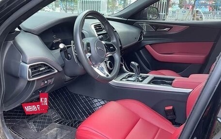 Jaguar XE I рестайлинг, 2022 год, 2 590 000 рублей, 8 фотография
