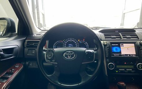 Toyota Camry, 2013 год, 1 850 000 рублей, 16 фотография