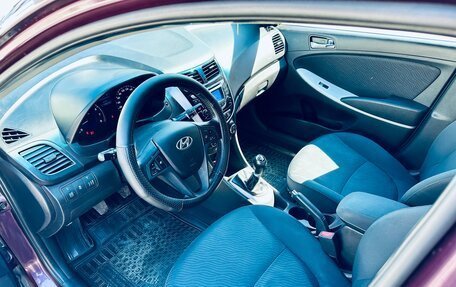 Hyundai Solaris II рестайлинг, 2011 год, 645 000 рублей, 6 фотография